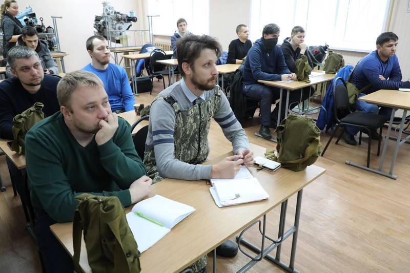 Члены Общественной палаты Нижегородской области посетили курсы начальной военной подготовки