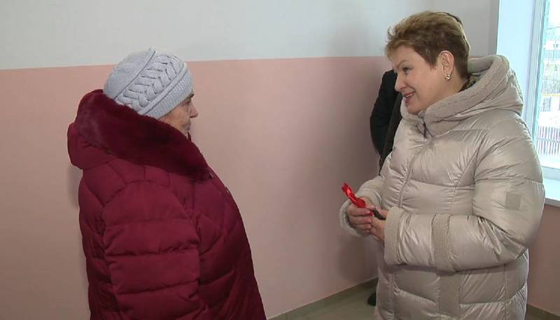 В Первомайске жители ветхих и аварийных домов получили ключи от восьми новых квартир