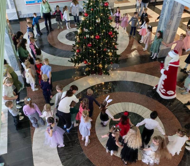 В нижегородских больницах для пациентов устраивают новогодние мероприятия 