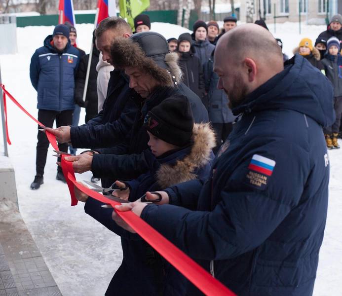 В рабочем поселке Бутурлино открылось дополнительное здание спортшколы 