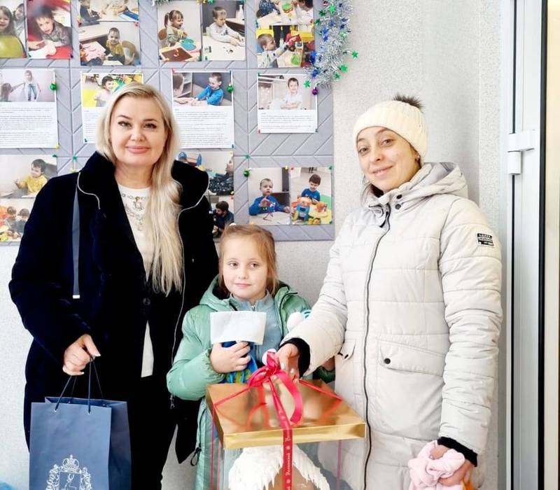 Ольга Гусева исполнила мечту 6-летней девочки в рамках акции «Елка желаний»