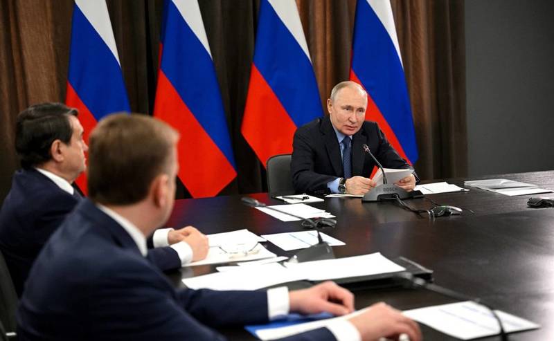 Глеб Никитин представил Владимиру Путину на заседании президиума Госсовета РФ предложения по развитию промышленности