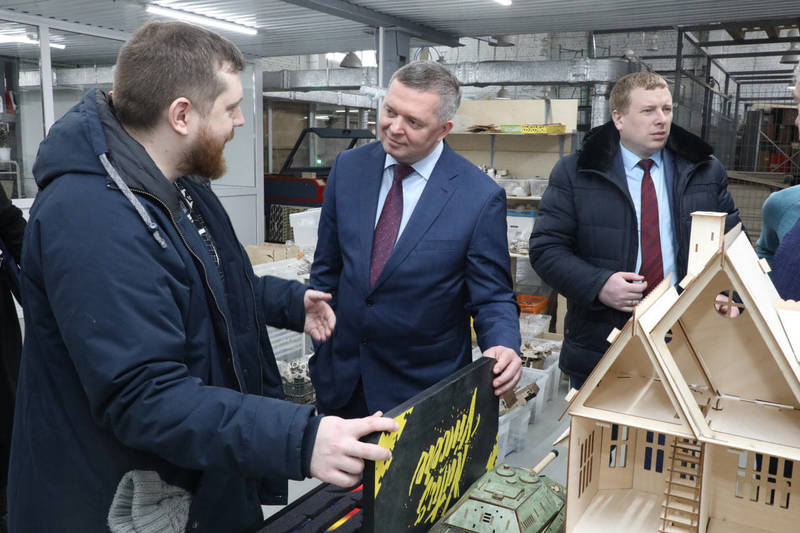 Две нижегородские компании стали номинантами на премию в сфере детских товаров и услуг «Золотой медвежонок»