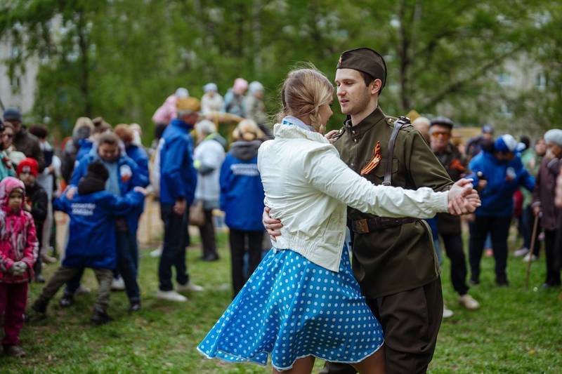 Волонтеры Победы и социальные участковые организовали в Нижнем Новгороде интерактивное праздничное мероприятие в честь Дня Победы 