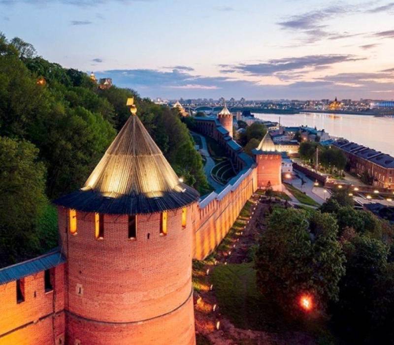 Нижегородский кремль в весенне-летний период открыт для посетителей до 24.00