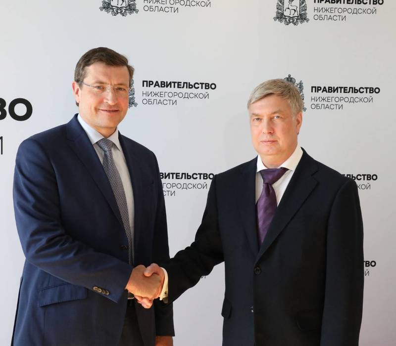 Глеб Никитин провел рабочую встречу с губернатором Ульяновской области Алексеем Русских