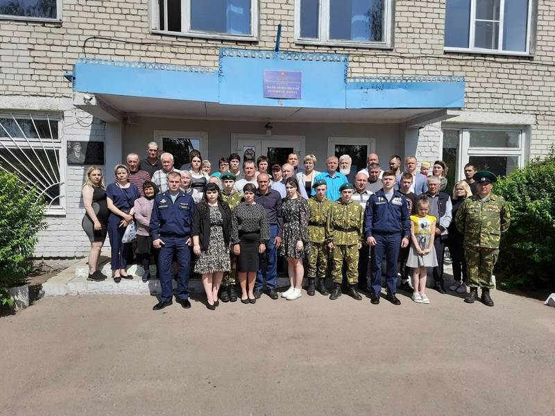В  Мало-Андосовской школе Пильнинского округа установили Парту Героя