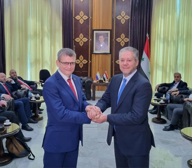 Петр Банников обсудил с губернатором сирийской провинции Латакия Амером Хилалом результаты совместной работы