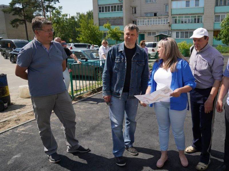В Дзержинске ведется благоустройство 21 дворовой территории в рамках нацпроекта «Жилье и городская среда»