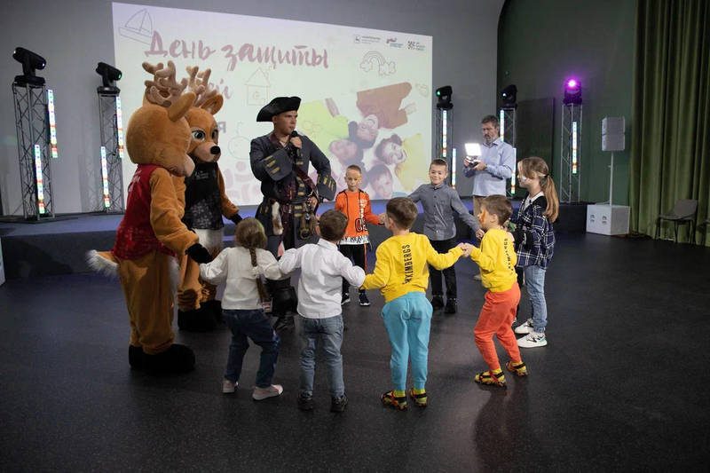 В День защиты детей большая праздничная программа прошла в Доме народного единства