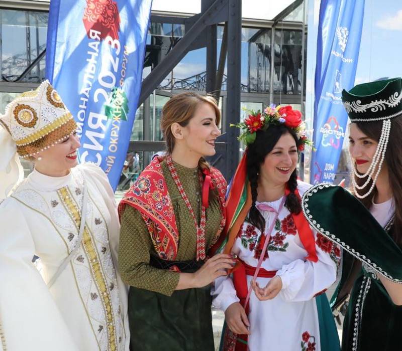 ФАДН и правительство Нижегородской области проводят в Молодежной столице мероприятия ко Дню России