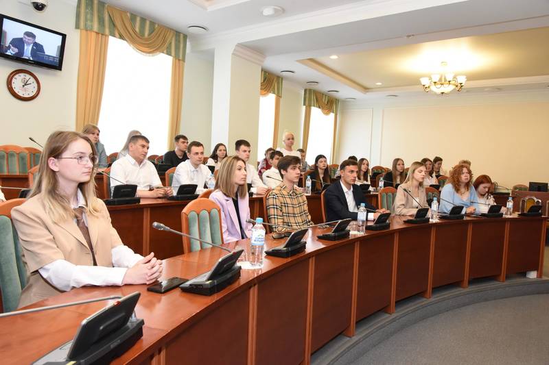 В Законодательном Собрании подвели итоги областного конкурса студенческих работ «Экология: проблемы и решения»