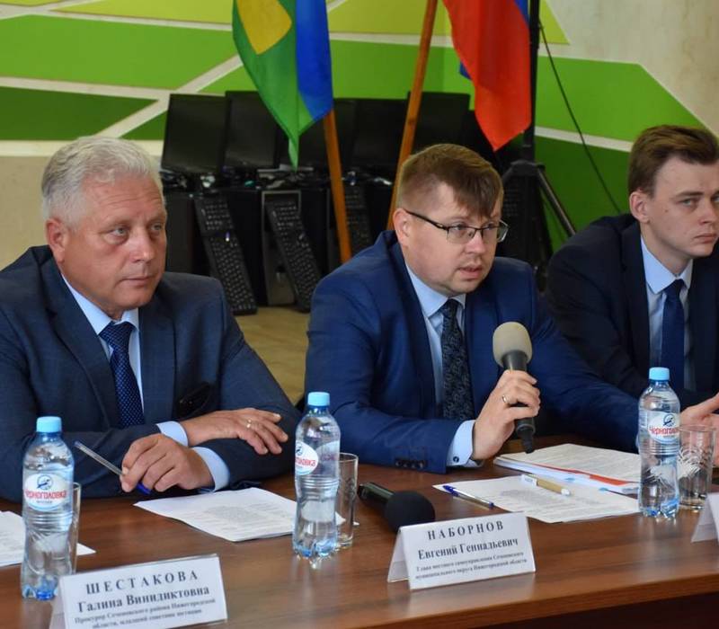 Более 500 муниципальных служащих приняли участие в семинарах по профилактике коррупционных правонарушений в Арзамасе и Сеченове