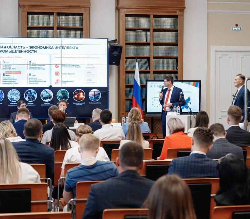 Взаимодействие технопарков СПО с промышленными предприятиями обсудили участники стратсессии в Нижегородской области