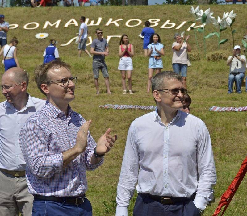 Более 4 тысяч человек приняли участие в семейном фестивале «Ромашковый луг» в Лукоянове