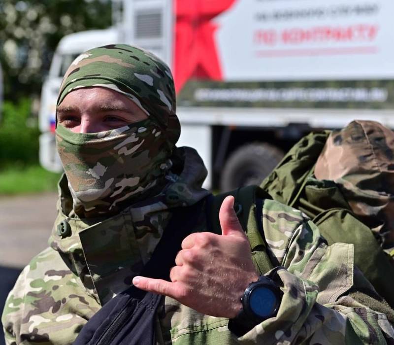 «Иду защищать страну с боевым настроем - мы же мужчины!» - доброволец из Чкаловска
