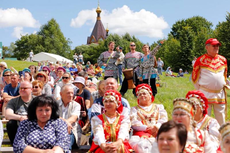Гала-концерт XVIII Всероссийского фестиваля-конкурса «Хрустальный ключ» в селе Сартаково посетили более 2 500 человек