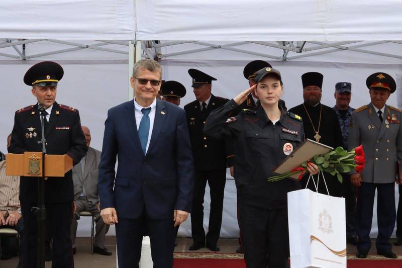 Петр Банников поздравил сотрудников ППС со 100-летием со дня образования службы