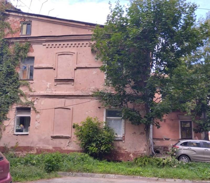 Легко ли жить в доме-памятнике, рассказали его жильцы