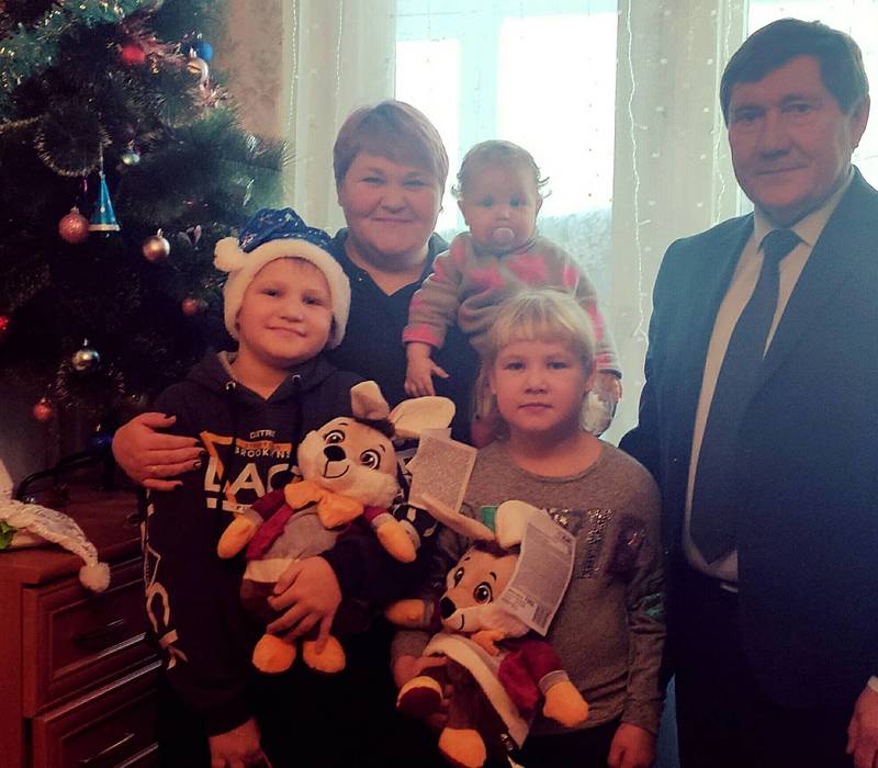 Николай Денисов исполнил желание 10-летнего Артура в рамках акции «Елка желаний»