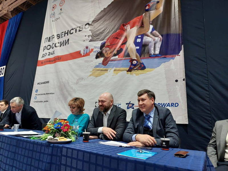 Более 400 спортсменов из 37 регионов страны приняли участие в Первенстве России по самбо в Нижегородской области