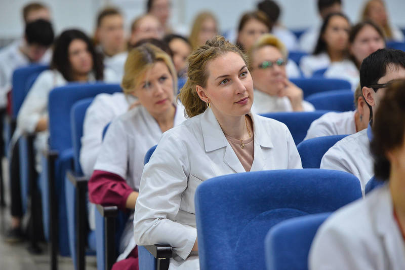 49 нижегородских медиков дефицитных специальностей получили стимулирующие выплаты в 2022 году