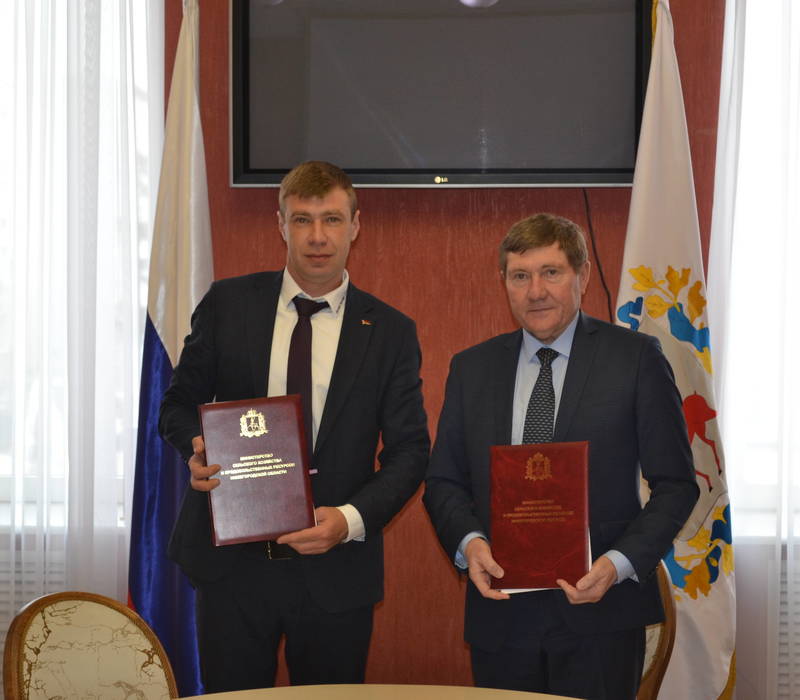 Министерство сельского хозяйства Нижегородской области подписало соглашение о сотрудничестве  с Минским тракторным заводом 