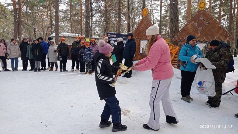 Студенты нижегородских техникумов собрали очередную партию гуманитарной помощи для российских военнослужащих 