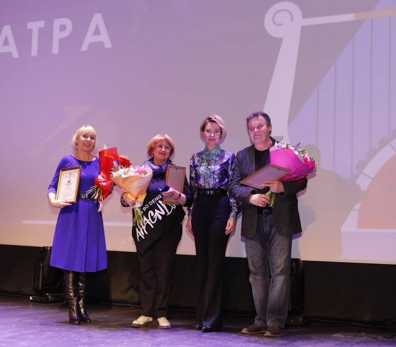 Более 30 работников театров Нижегородской области были удостоены наград разных уровней