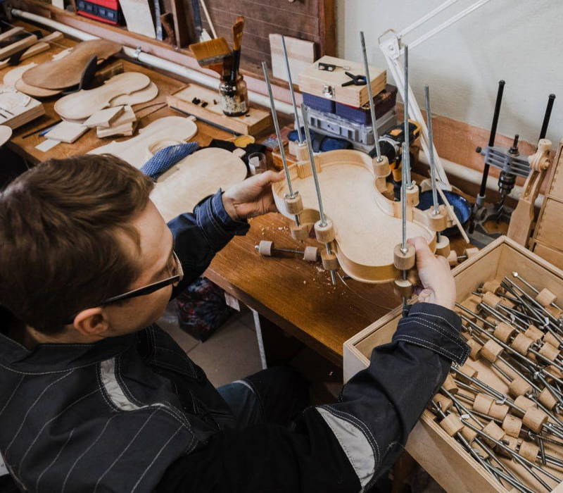 Производство струнно-смычковых музыкальных инструментов открылось в Нижнем Новгороде при поддержке Корпорации развития 