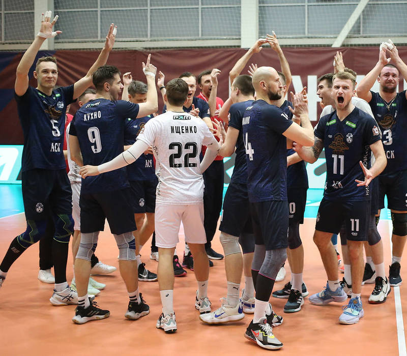 Нижегородские волейболисты начали плей-офф с домашней победы