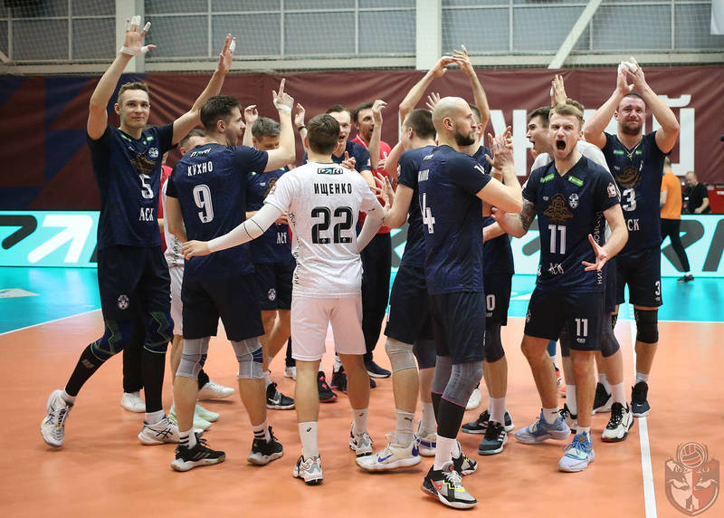 Нижегородские волейболисты начали плей-офф с домашней победы