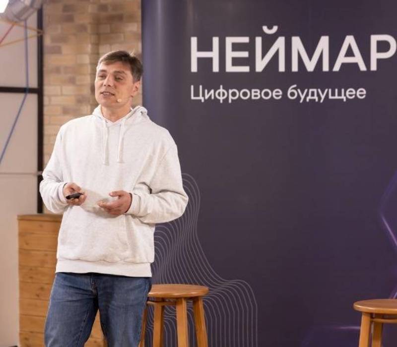 Между западом и востоком. Обычного парня с Автозавода знают и в Америке, и в Китае