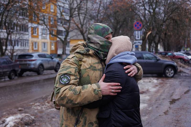 Дом народного единства организовал доставку на место службы группы нижегородских добровольцев