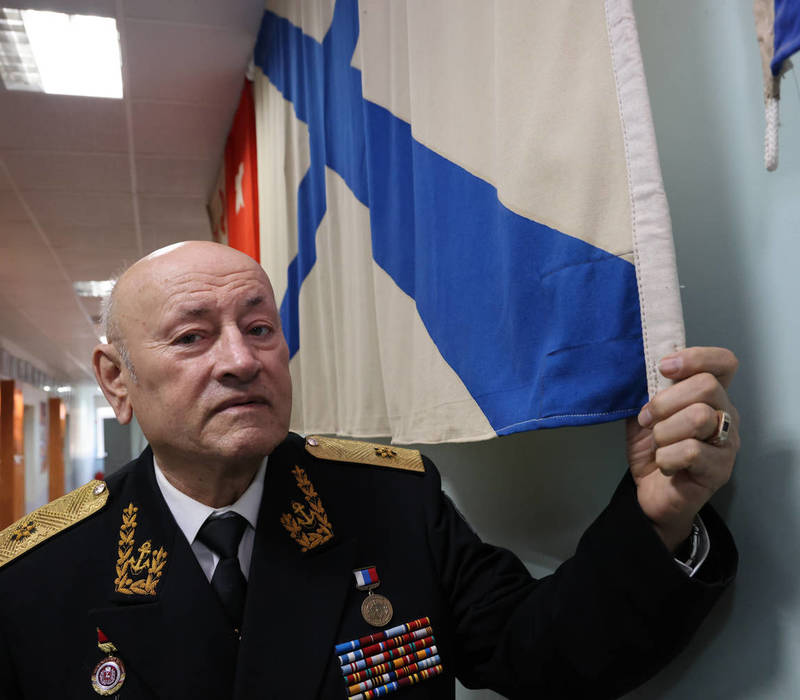 Контр-адмирал – на море и на суше. Более пяти лет жизни он провел под водой,  охраняя рубежи Отечества