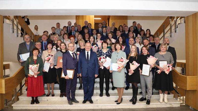 Более 75 нижегородских преподавателей высшей школы получили награды за высокие профессиональные достижения